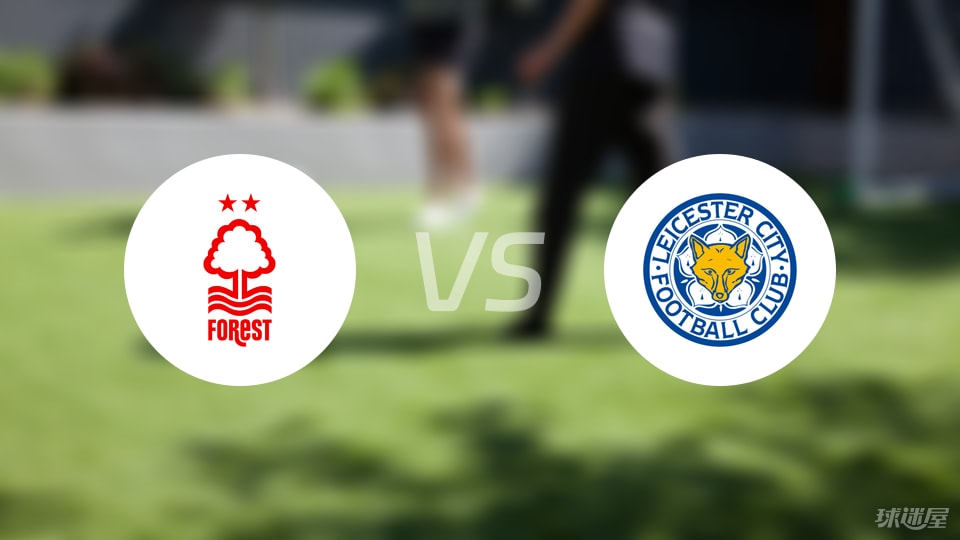 U22国足进球时，场内消防员也很激动呀，不过出于专业还是保持了克制