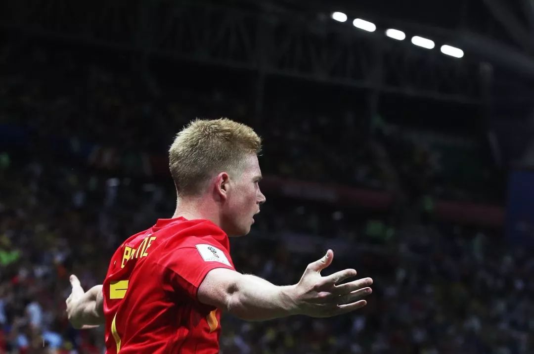 为什么棒球运动员喜欢在球服里面穿着紧身的弹性压缩衣